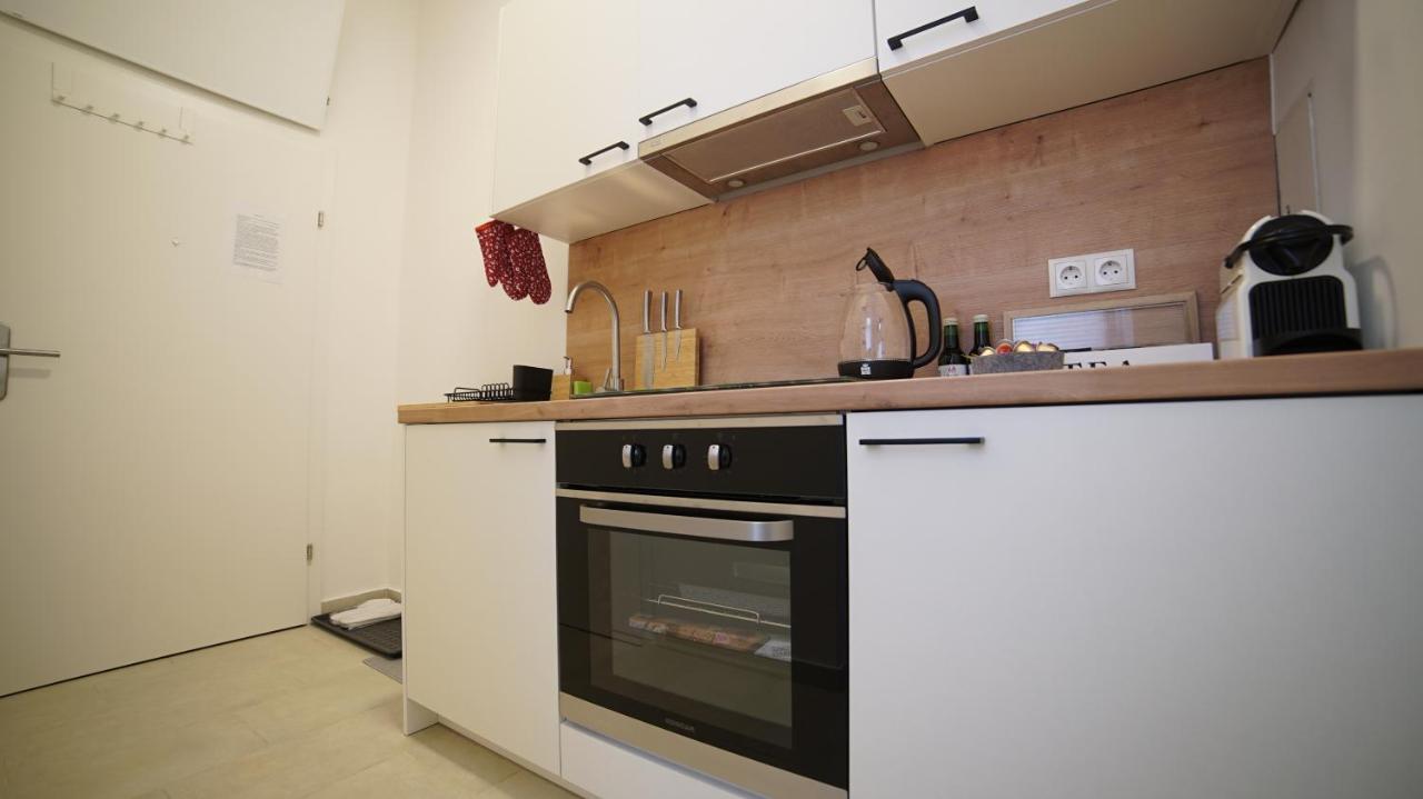 Malixa - In The Heart Of Next To Metro Appartamento