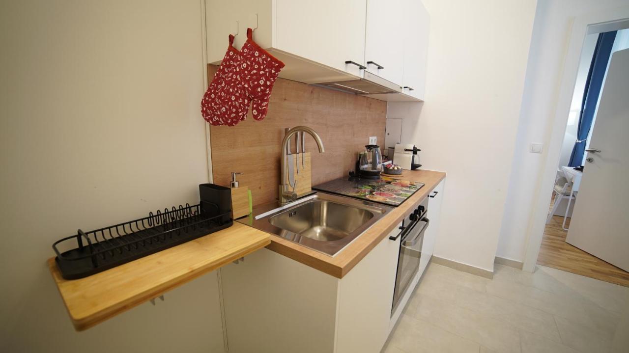 Malixa - In The Heart Of Next To Metro Appartamento